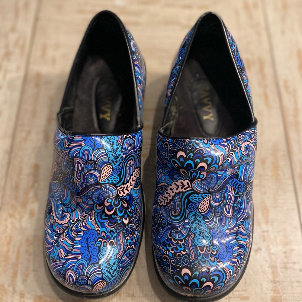Savvy shoes